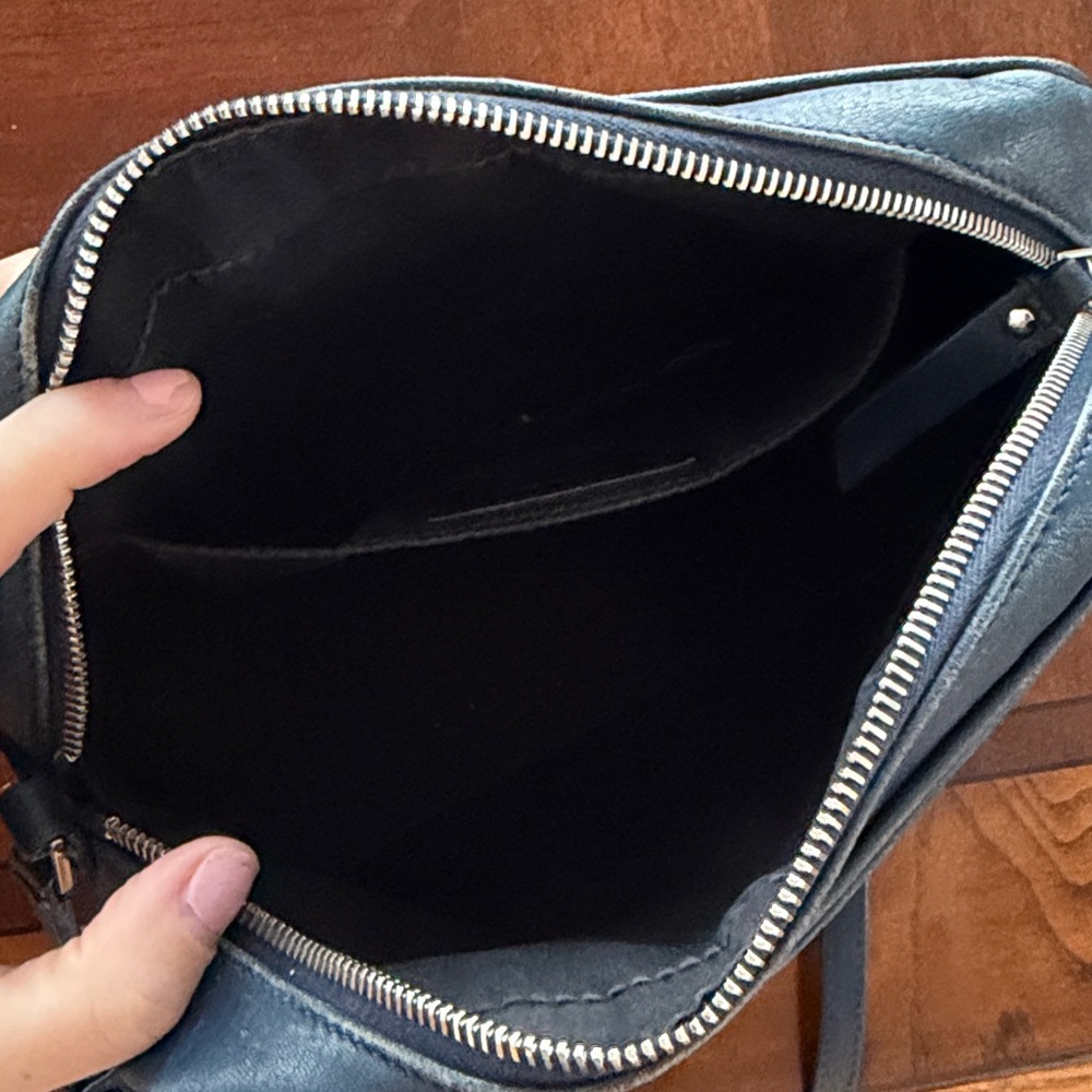 Yves Saint Laurent (YSL) Navy Camera  Bag - Picture 4 of 4